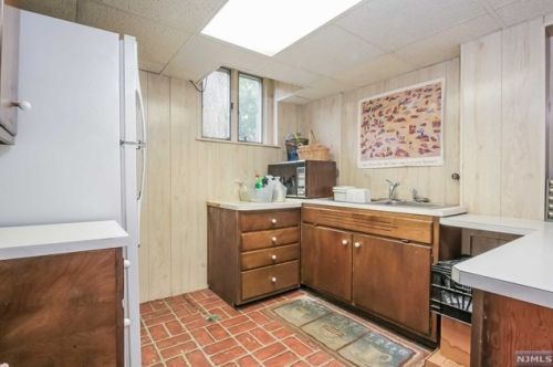 960 Lincoln Pl, Teaneck NJ  07666-2608 exterior