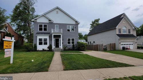 6912 Westlawn Dr, Falls Church VA  22042-2653 exterior