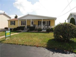 228 Eleanor Dr, Latrobe, PA 15650-9141