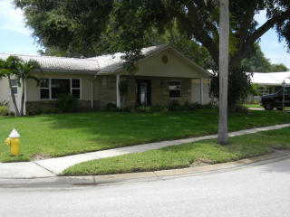 11310 Regal Ln, Largo, FL 33774-4134