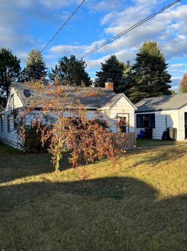 2420 45th St, Two Rivers, WI 54241-1130