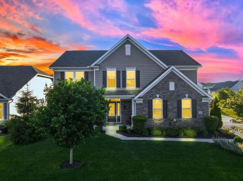 5003 Keefer Ln, Darbydale, OH 43123-7934