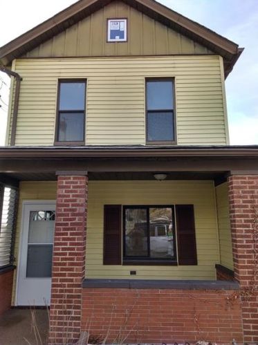 510 Vermont Ave, Glassport, PA 15045-1433