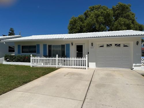 10131 43rd Way, Pinellas Park FL  33782-3734 exterior