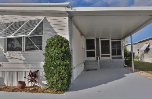 38010 Frenchmans Bay, Boynton Beach FL  33436-1958 exterior