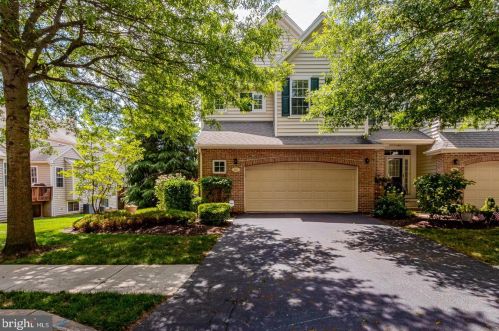 201 Cherry Ln, Kennett Sq, PA 19348-4708