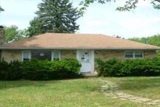 12 Kendon Dr, Easton, PA 18045-5506