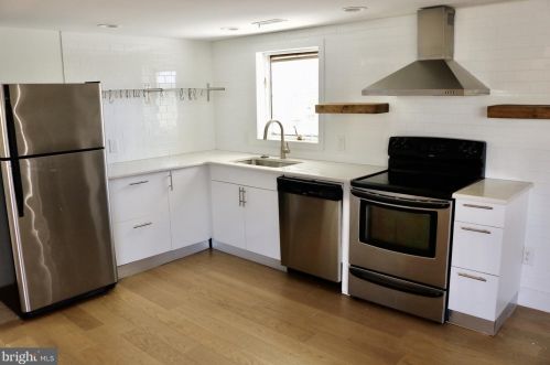 313 Fulton St, Philadelphia PA  19147-3224 exterior