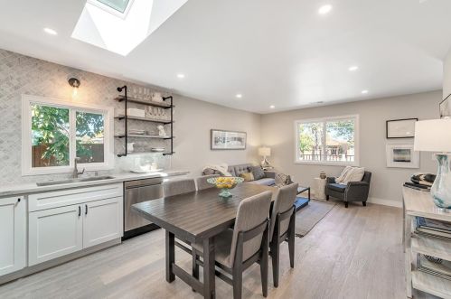 189 25th St, San Jose, CA 95116-1136