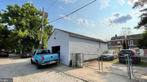 954 Lamberton St, Trenton NJ 08611-3412 exterior