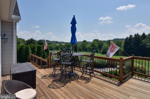 116 Osborne Cir, Kennett Sq PA  19348-1910 exterior