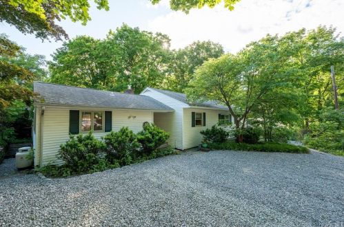 53 Peekskill Rd, Nelsonville, NY 10516-1205