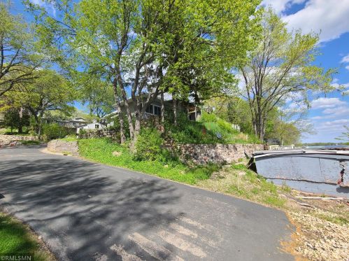 14535 Pine Rd, Prior Lake MN  55372-1246 exterior