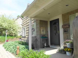 705 Chestnut St, Latrobe, PA 15650-2005