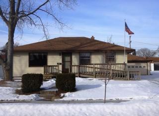 933 3rd Ave, Grafton, WI 53024-1307