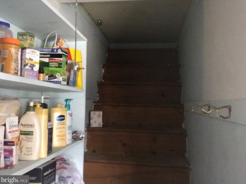 26 Johns Rd, Cheltenham PA  19012-1420 exterior