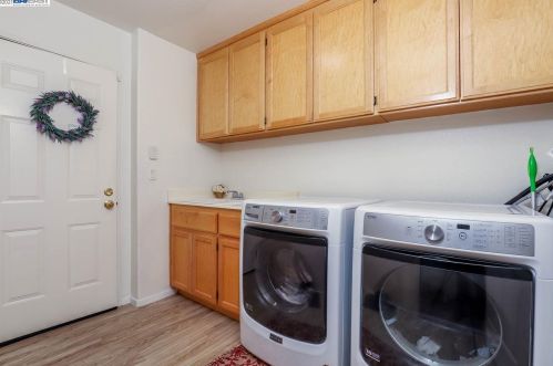 1920 Whitetail Ln, San Ramon CA  94583-2663 exterior