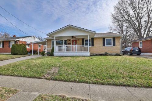 372 Section St, South Lebanon, OH 45065-1125