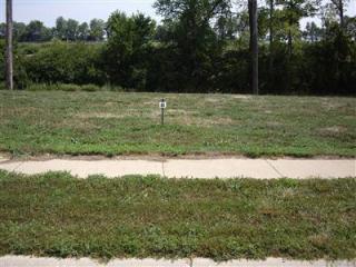 2052 Elmwood Dr, Versailles, KY 40383-9268