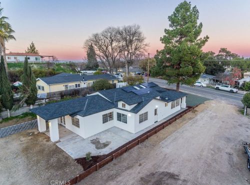 143 Vine St, Lake Nacimiento CA  93446-3736 exterior