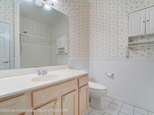 3 Foxwood Rd, Lakewood NJ  08701-5729 exterior