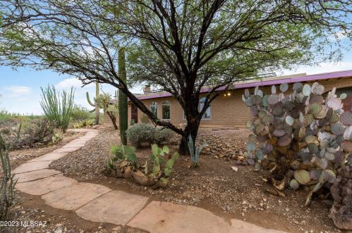 1350 Camino Del Sapo, Tucson, AZ 85743-8557