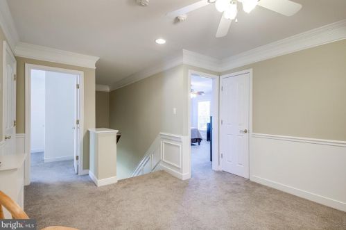 9517 Moonen Bay Ln, Bristow VA  20136-3515 exterior