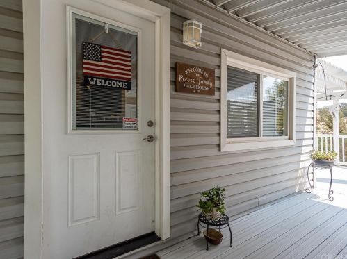 4432 Valley Ln, Lake Nacimiento, CA 93446-4103