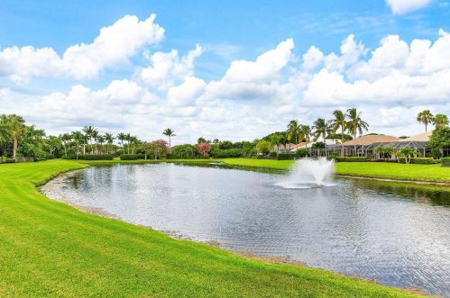 117 Victoria Bay Ct, West Palm Beach FL  33418-5764 exterior