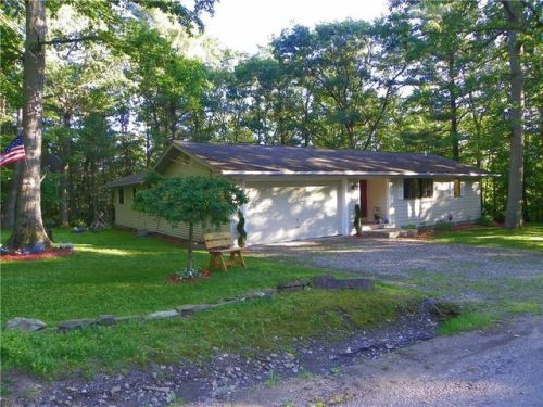 6713 Pheasant Ln, Bath, NY 14810-7507