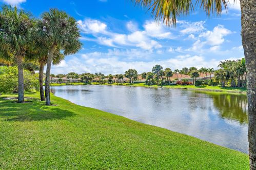 615 Rosa Ct, West Palm Beach FL  33410-4502 exterior