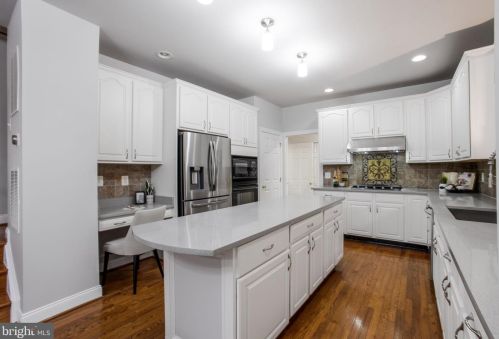 5318 Jacobs Creek Pl, Haymarket VA  20169-6150 exterior