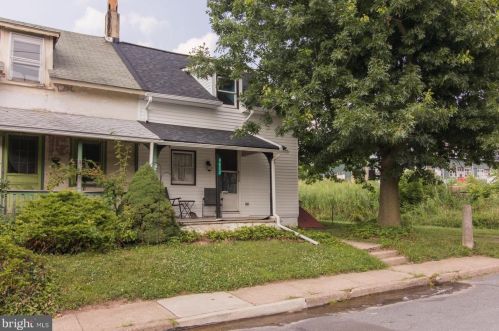 943 6th St, Lansdale, PA 19446-2246