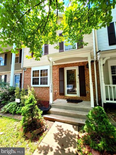15068 Catbrier Ct, Woodbridge, VA 22193-5339