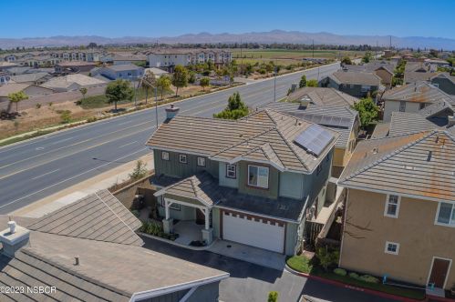 1345 Dolcetto Ln, Santa Maria CA  93458-6326 exterior