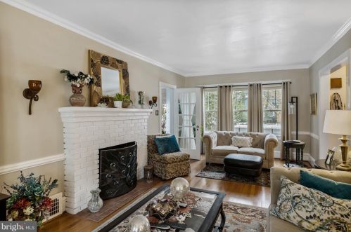 303 Mantua Ave, Wenonah NJ  08090-1836 exterior