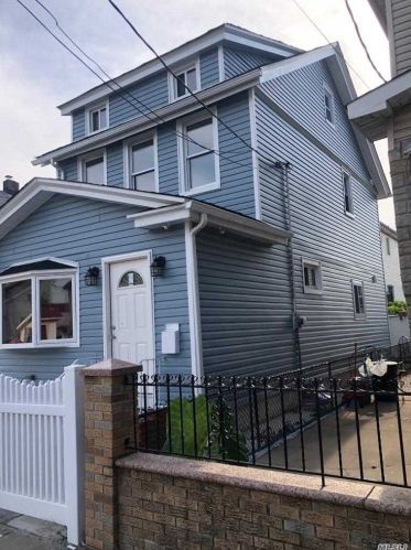 104-64 165th St, Jamaica, NY 11433-1208