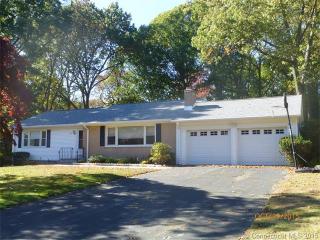 530 Summit Dr, Orange, CT 06477-2645