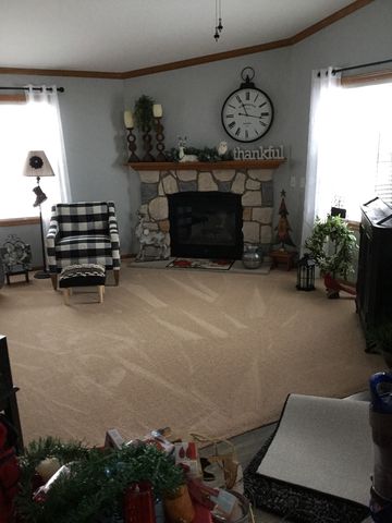 190 Twin Lakes Dr, Fond Du Lac, WI 54937-1488