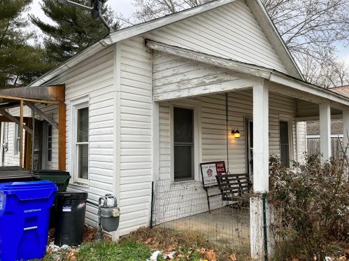 167 Watkins St, Nelsonville, OH 45764-1308