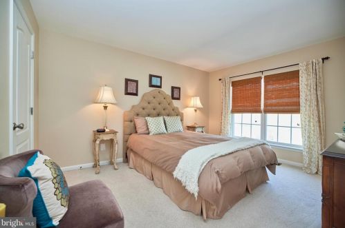 15120 Lilywood Ln, Haymarket VA  20169-6248 exterior