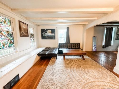 26 Nichols St, Putnam CT  06260-1722 exterior