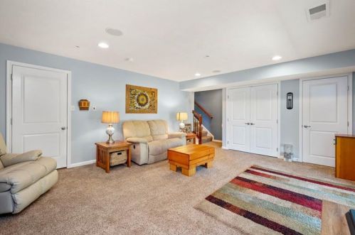 403 Maple Ridge Dr, Canonsburg PA  15317-7306 exterior