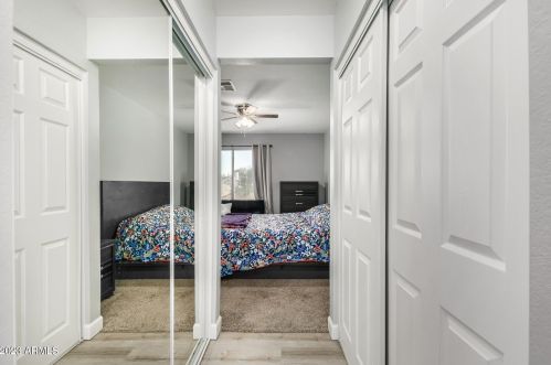 4011 Camino Vivaz, Glendale AZ  85310-5516 exterior