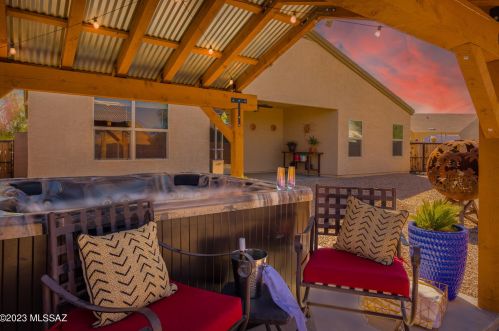 7484 Calle Colado, Tucson AZ  85757-6439 exterior