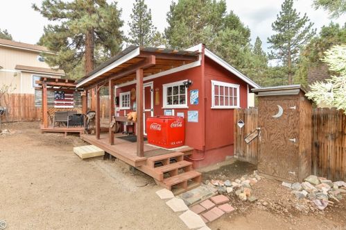 1063 H Ln, Big Bear City CA  92314-9693 exterior