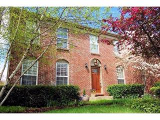 1382 Meadowood Dr, Amelia, OH 45102-2601