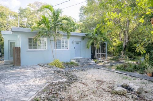 349 Mahogany Dr, Key Largo FL  33037-4518 exterior