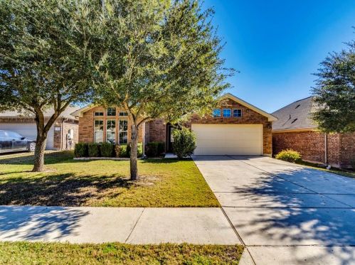 401 Strawberry Blonde Dr, Creedmoor, TX 78610-3628