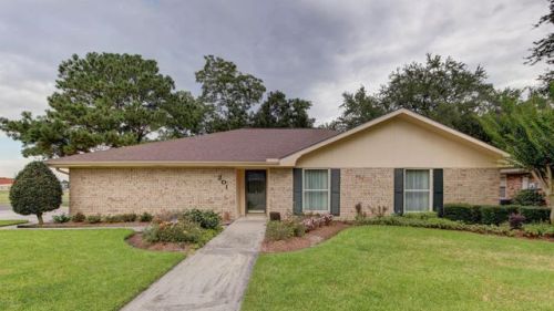 201 Bluebird St, Lafayette, LA 70508-6201